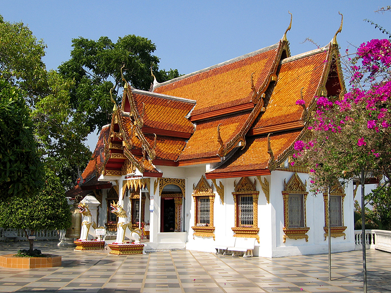 temple_bougainvilliers